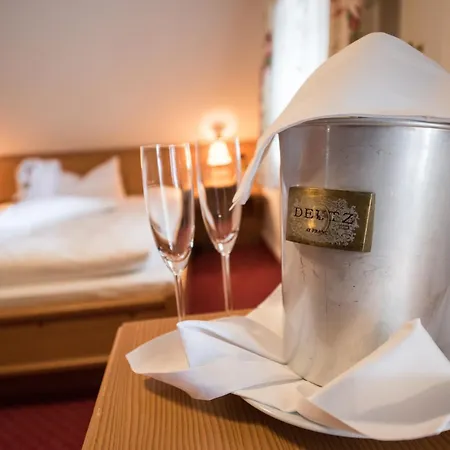 Schiff Am Szálloda 3*