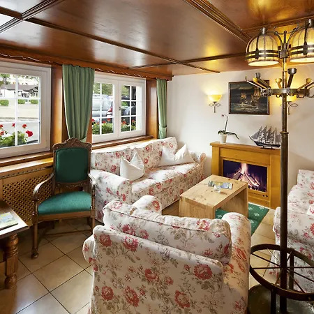 Schiff Am Szálloda 3*