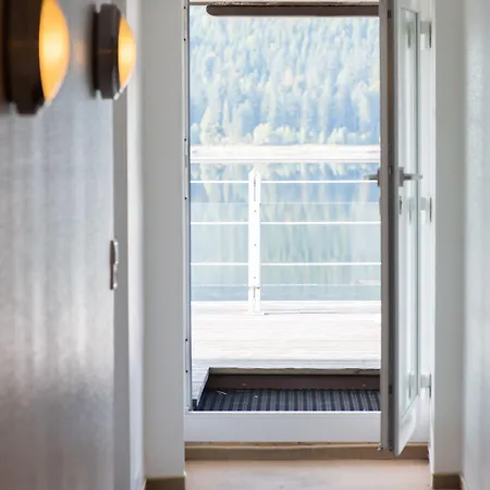 Schiff Am سشلوشسي